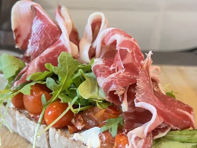 LA DIVINE CANTINE ESPAGNOLE – photo 2