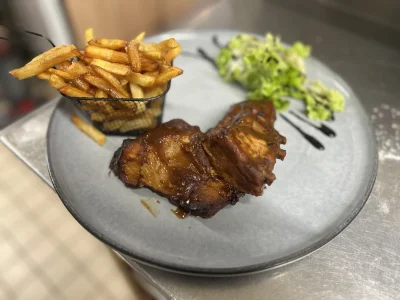 Aaa Table – photo 1